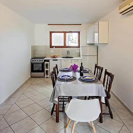 Viktor Apartamento