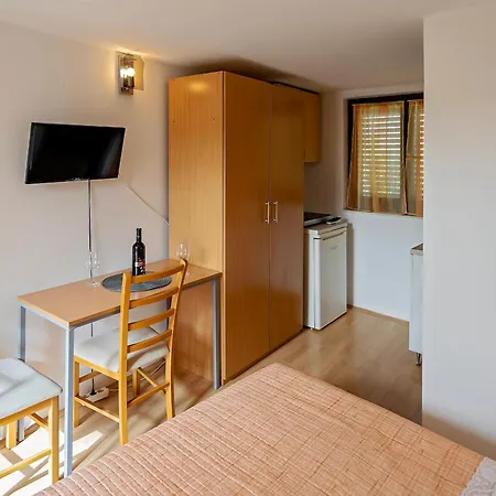 Viktor Apartamento