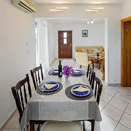 Apartment Viktor Rogoznica (Sibenik-Knin)